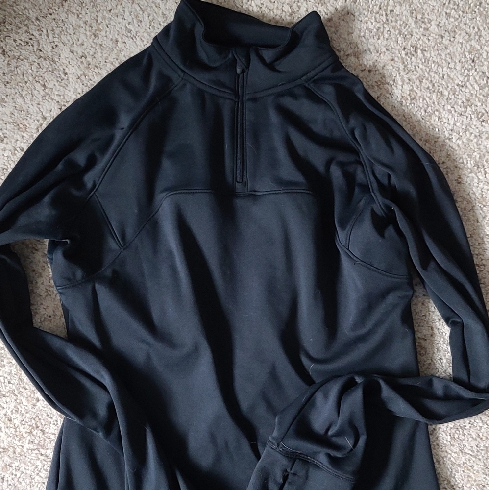 Black Under Armour UA quarter zip size M